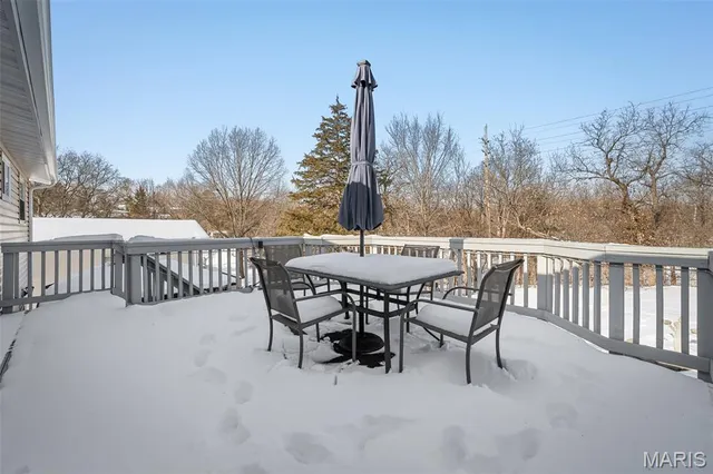 $264,900 | 1975 Ridgeway Drive, Arnold, MO 63010