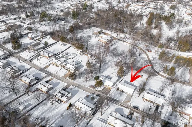 $264,900 | 1975 Ridgeway Drive, Arnold, MO 63010