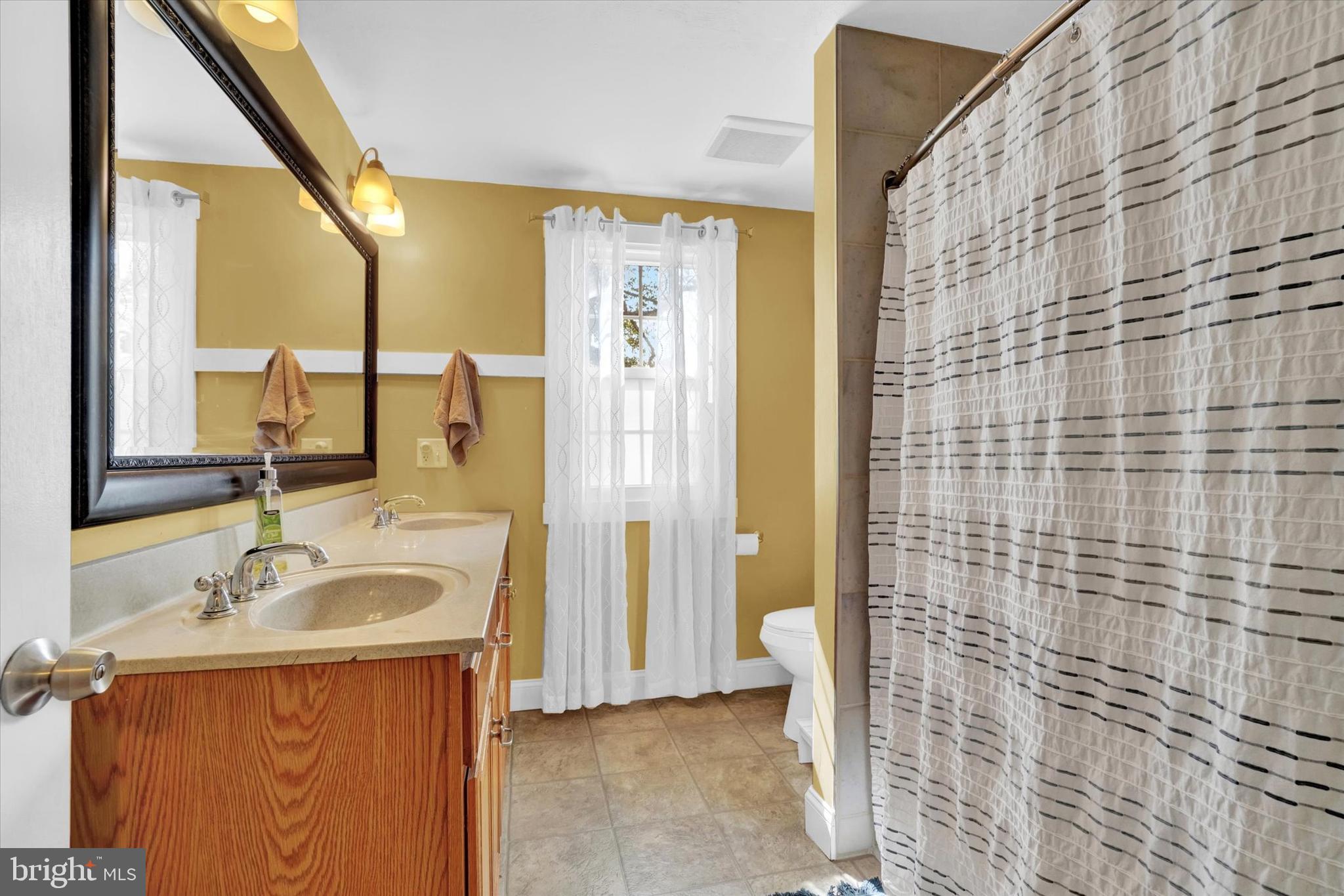 1557 Emig Road Spring Grove, PA 17362 - Photo 12 of 38