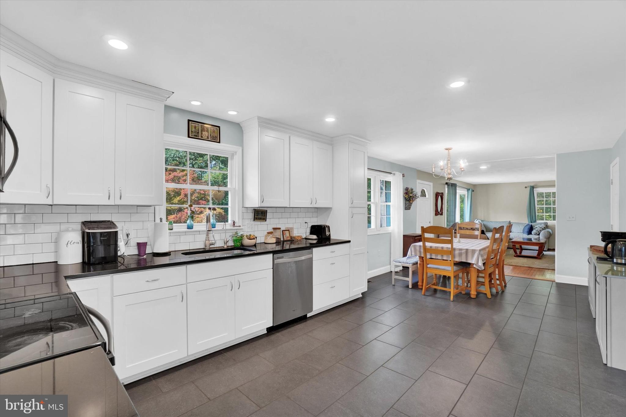 1557 Emig Road Spring Grove, PA 17362 - Photo 4 of 38