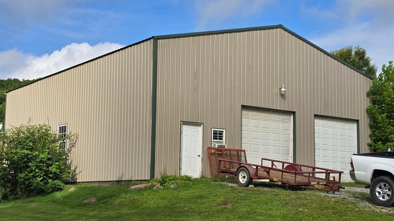 2577 Young Road Soddy Daisy, TN 37379 - Photo 3 of 24 258330427
