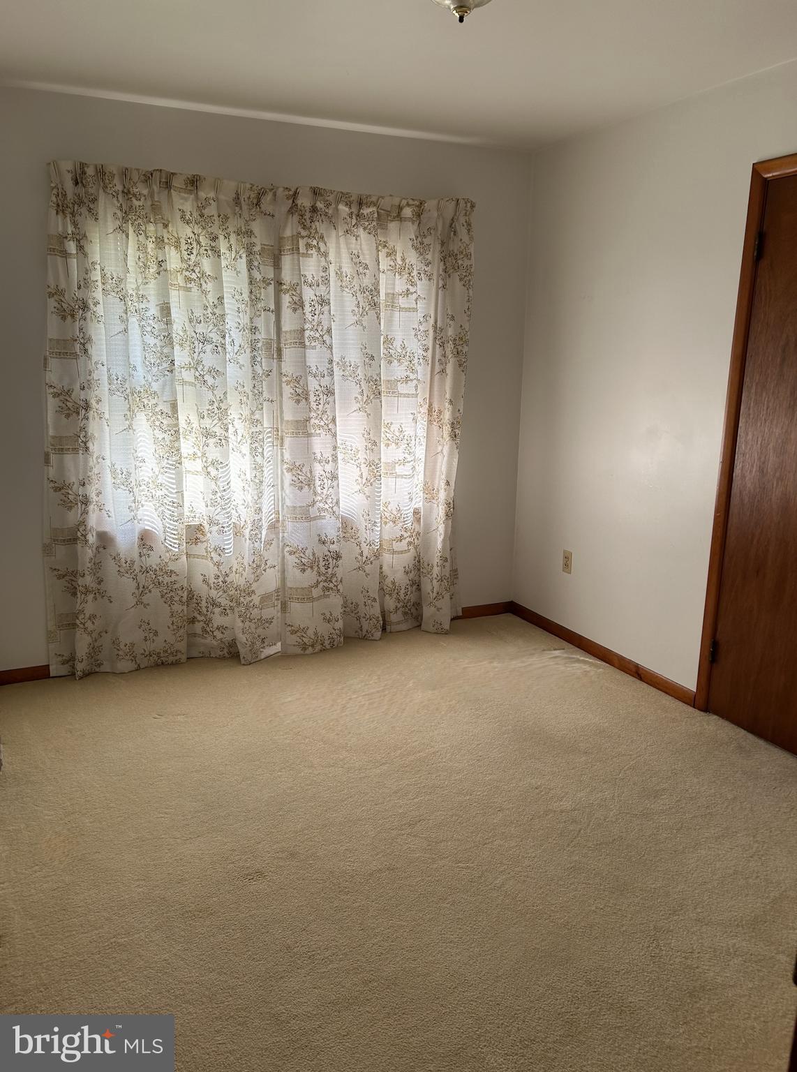 220 Avon Road Hagerstown, MD 21740 - Photo 14 of 35