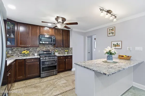 $749,999 | 15 Bristlecone Drive, Howell, NJ 07731