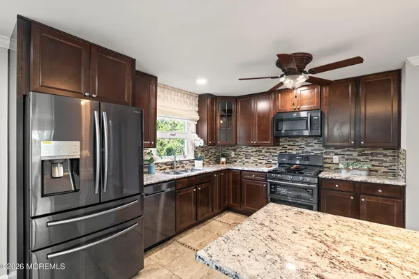 $749,999 | 15 Bristlecone Drive, Howell, NJ 07731