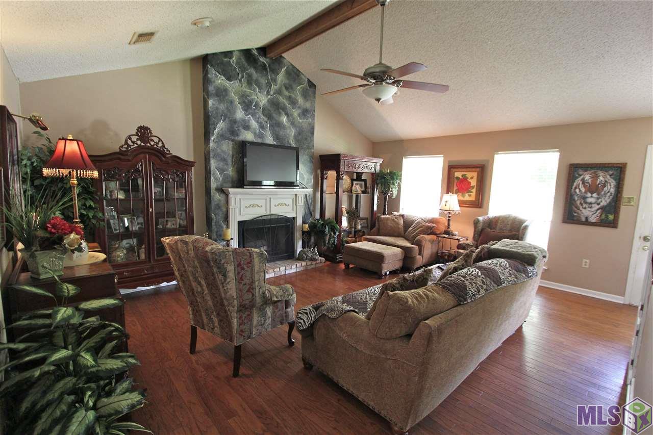 3955 Country View Drive Baton Rouge, LA 70817 - Photo 2 of 16 Gallery Image 2