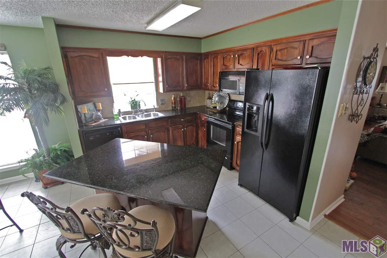 3955 Country View Drive Baton Rouge, LA 70817 - Photo 3 of 16 Gallery Image 3