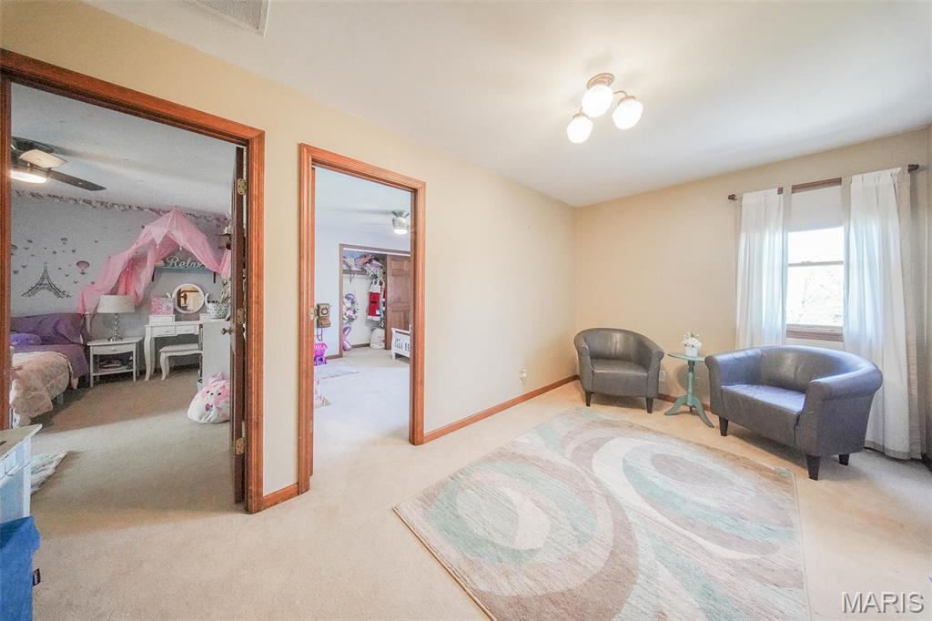 10575 Stoltz Drive Rolla, MO 65401 - Photo 33 of 73