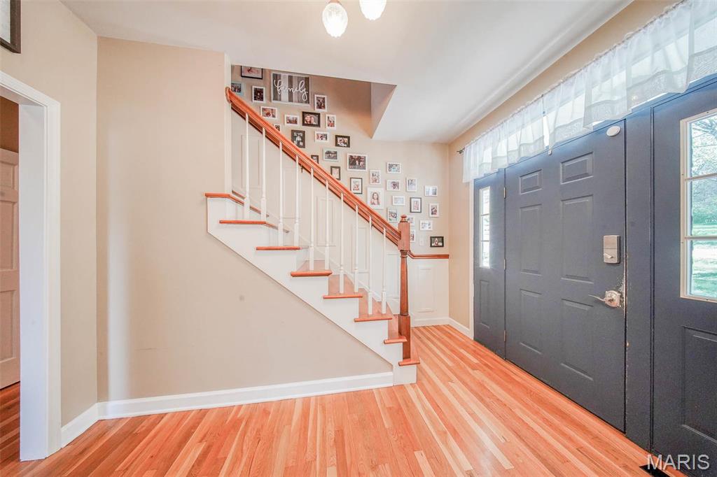 10575 Stoltz Drive Rolla, MO 65401 - Photo 4 of 73