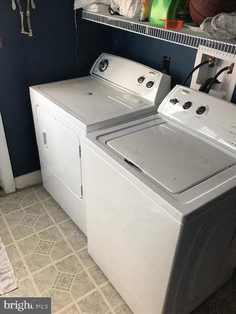 8406 Woodyard Road Clinton, MD 20735 - Photo 28 of 32 Washer/Dryer