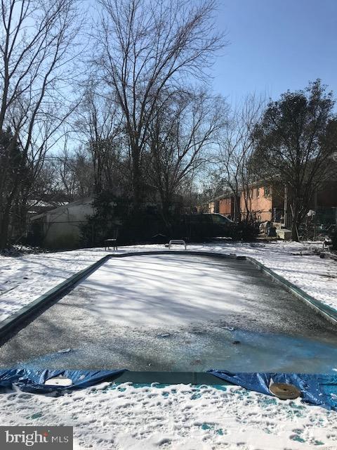 8406 Woodyard Road Clinton, MD 20735 - Photo 29 of 32 Pool
