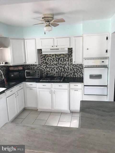 8406 Woodyard Road Clinton, MD 20735 - Photo 8 of 32 Kitchen