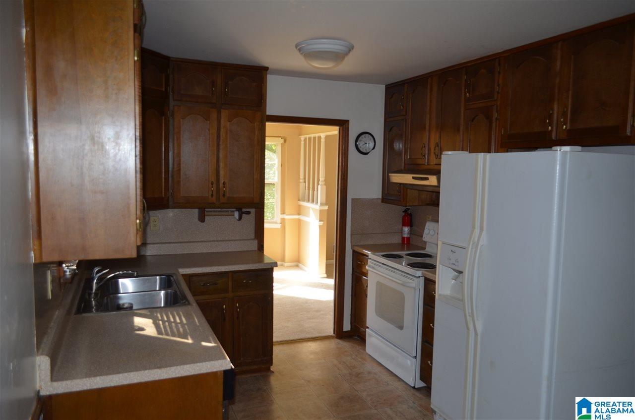 1238 Old Oak Road Birmingham, AL 35235 - Photo 7 of 24