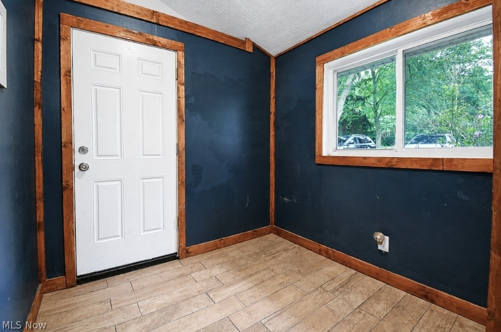 12975 Caves Road Chesterland, OH 44026 - Photo 23 of 41 Gallery Image 23