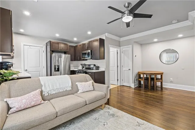 $1,685,000 | 3841-5 Wyandotte Street, Kansas City, MO 64111