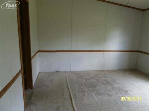 11471 North Nicholson Road Fowlerville, MI 48836 - Photo 8 of 14 20355322-7.JPG