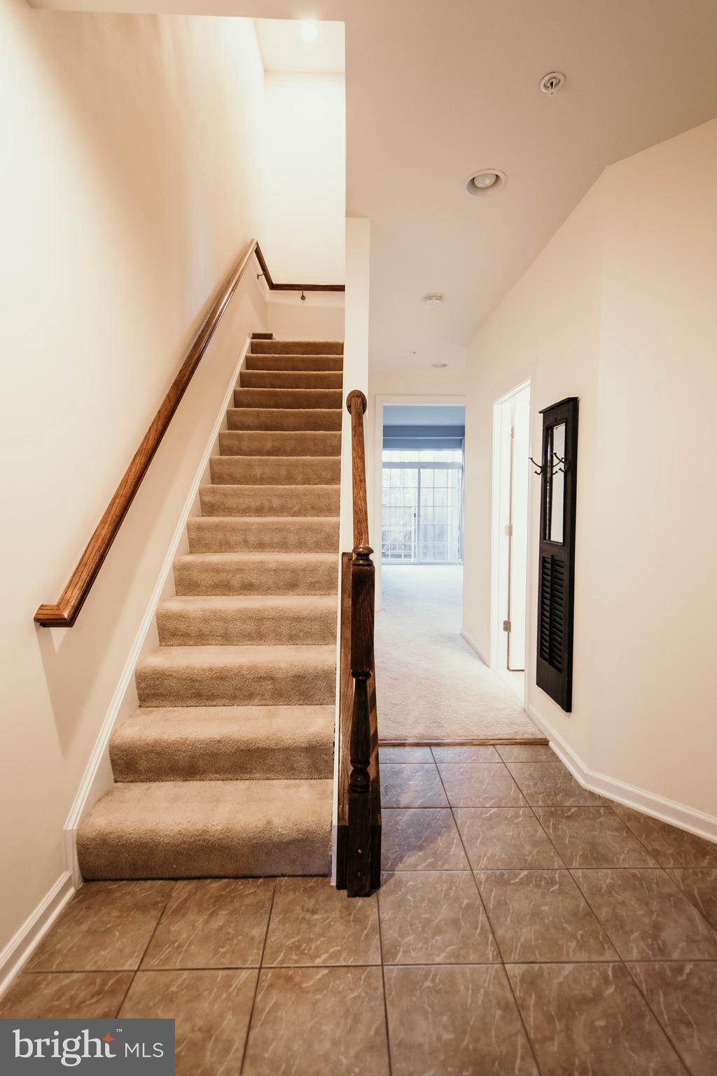 7454 Riding Meadow Way Manassas, VA 20111 - Photo 2 of 17 Entrance Main Level
