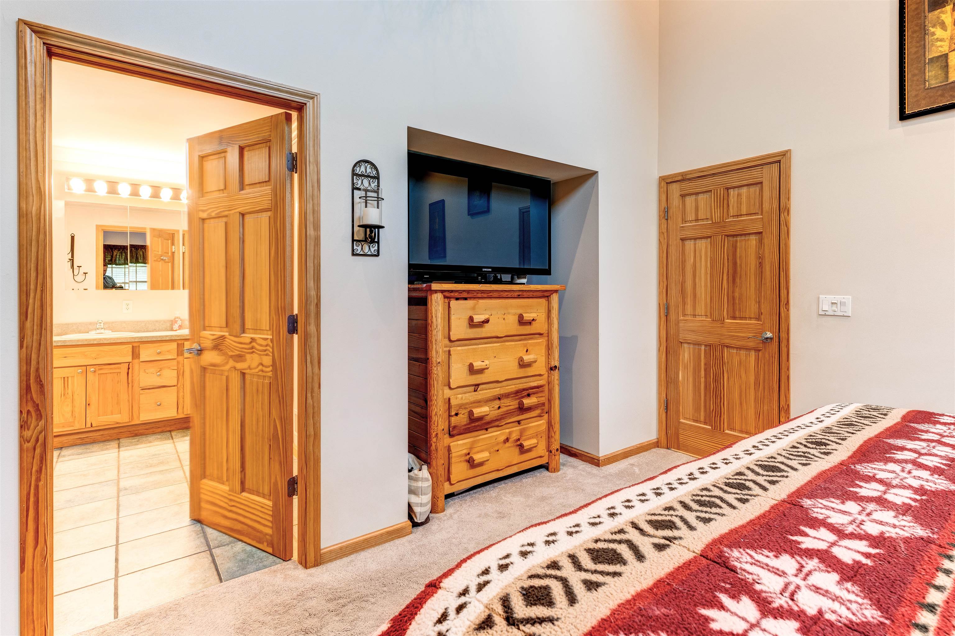 6360 West Ray Road Swartz Creek, MI 48473 - Photo 21 of 58 50178618-f4675b4a-2497-41fb-8a71-fb0f647ed513.JPG