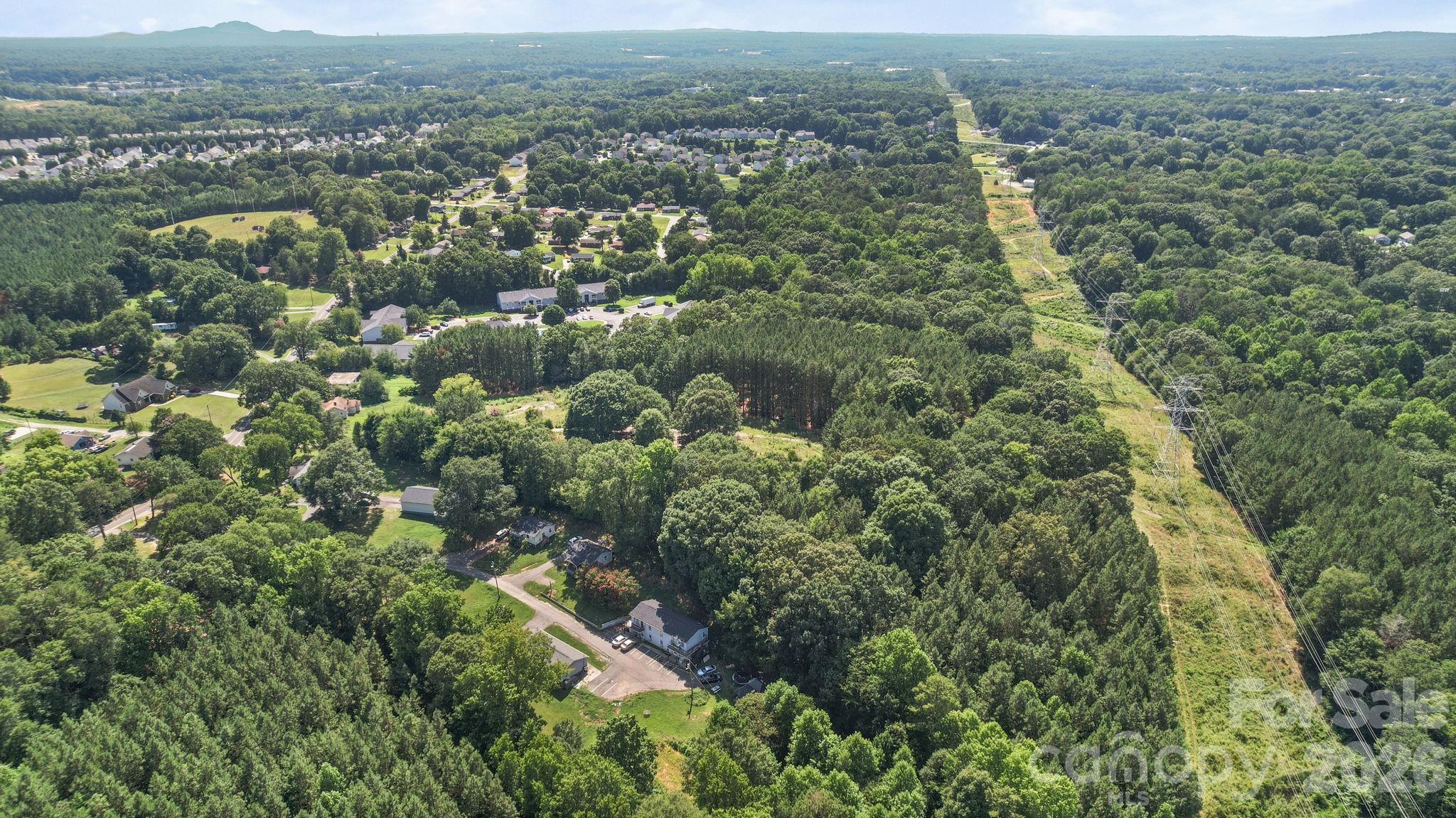 606 Robinson-Clemmer Road Dallas, NC 28034 - Photo 2 of 4 Gallery Image 2