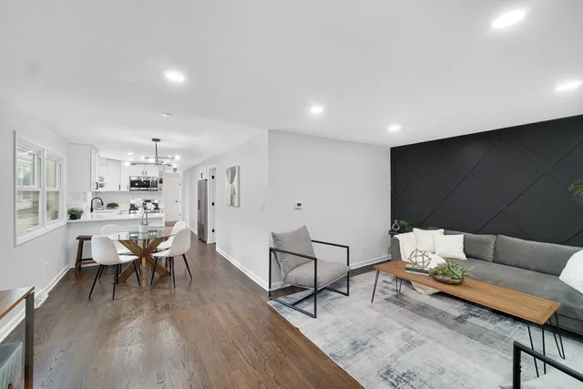 $299,500 | 1707 East 93rd Street, Chicago, IL 60617