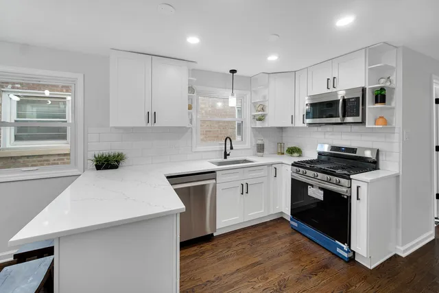 $299,500 | 1707 East 93rd Street, Chicago, IL 60617