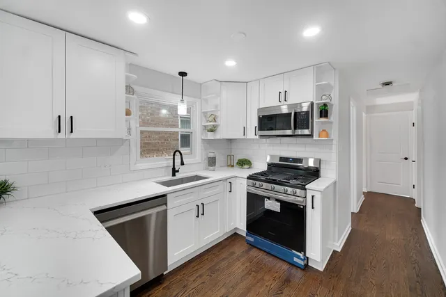 $299,500 | 1707 East 93rd Street, Chicago, IL 60617