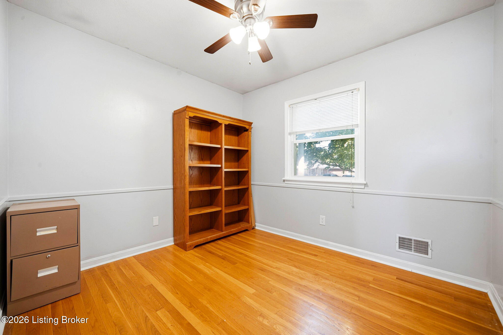 2604 Alps Road Louisville, KY 40216 - Photo 25 of 63 25-web-or-mls-2605 Alps Rd-25