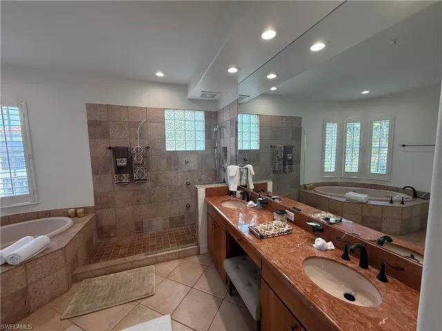 $20,000 | 2659 Bolero Drive, Unit 3, Naples, FL 34109