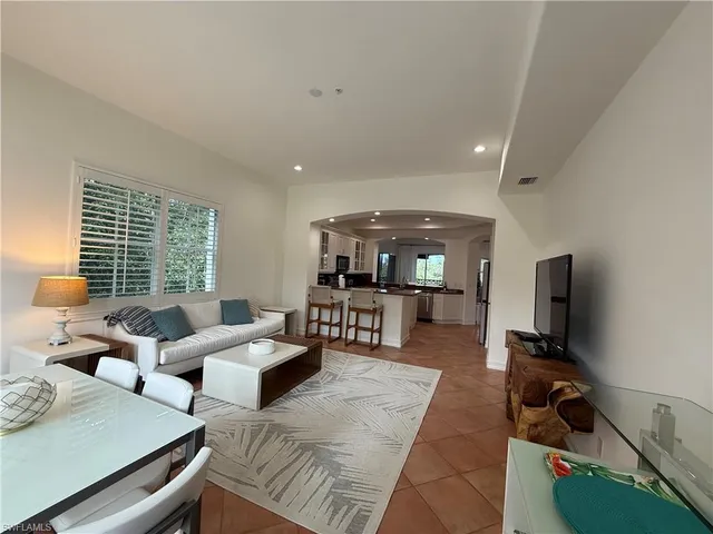 $20,000 | 2659 Bolero Drive, Unit 3, Naples, FL 34109