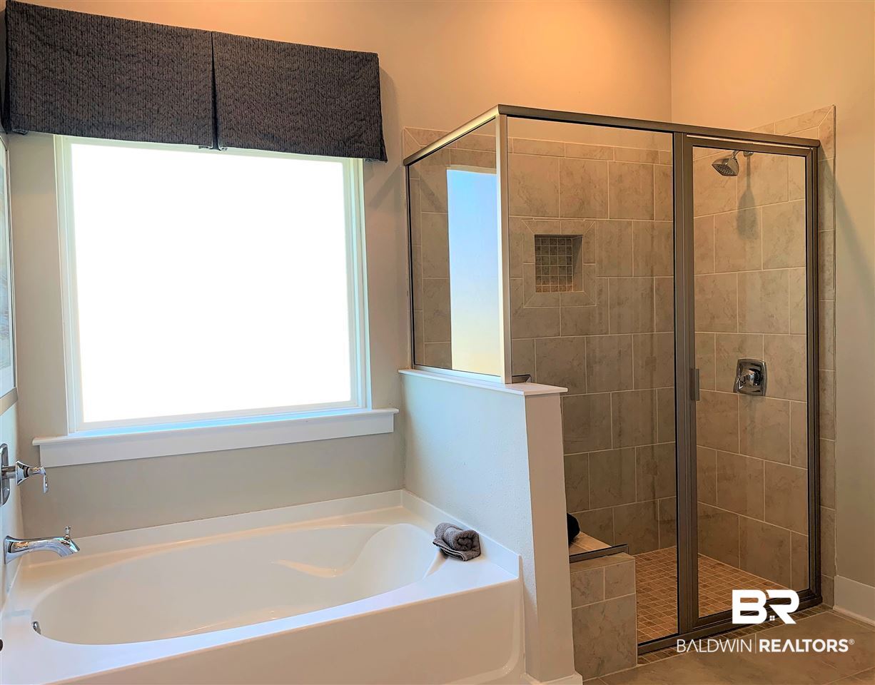 391 Nandina Loop Fairhope, AL 36532 - Photo 11 of 30 Master Bath