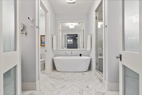 $1,299,500 | 3946 North Hoyne Avenue, Unit 1S, Chicago, IL 60618