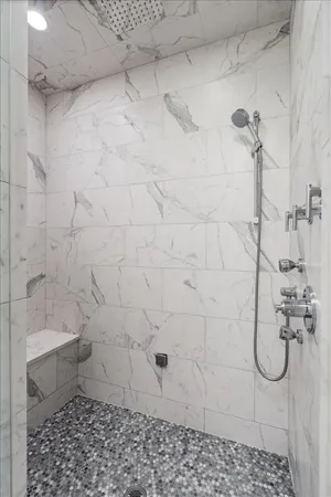 $1,299,500 | 3946 North Hoyne Avenue, Unit 1S, Chicago, IL 60618