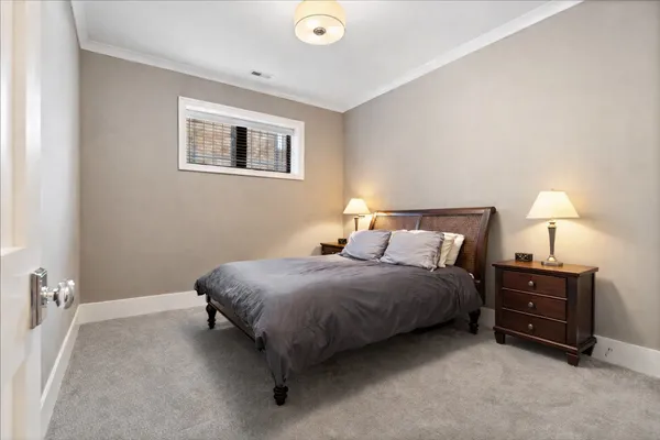 $1,299,500 | 3946 North Hoyne Avenue, Unit 1S, Chicago, IL 60618