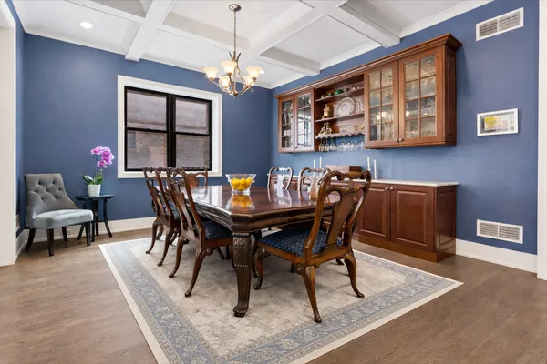 $1,299,500 | 3946 North Hoyne Avenue, Unit 1S, Chicago, IL 60618