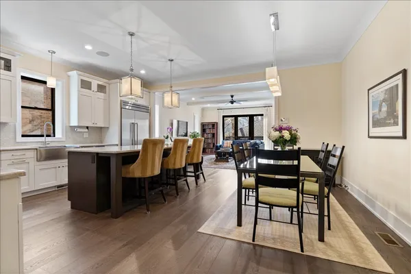 $1,299,500 | 3946 North Hoyne Avenue, Unit 1S, Chicago, IL 60618