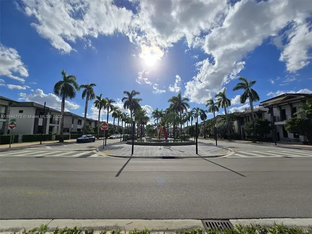 $3,550 | 4636 Northwest 84th Avenue, Unit 39, Doral, FL 33166