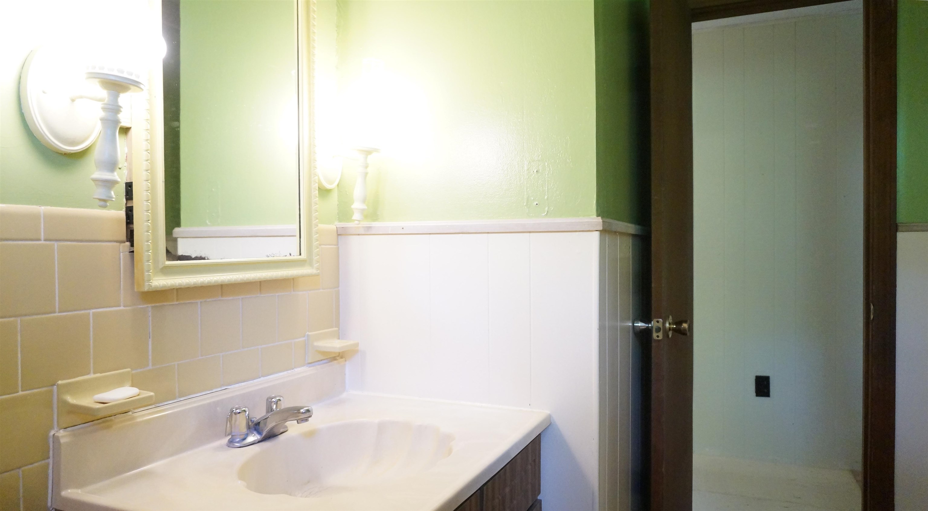 686 Hilltop Road Littleton, NH 03561 - Photo 22 of 36