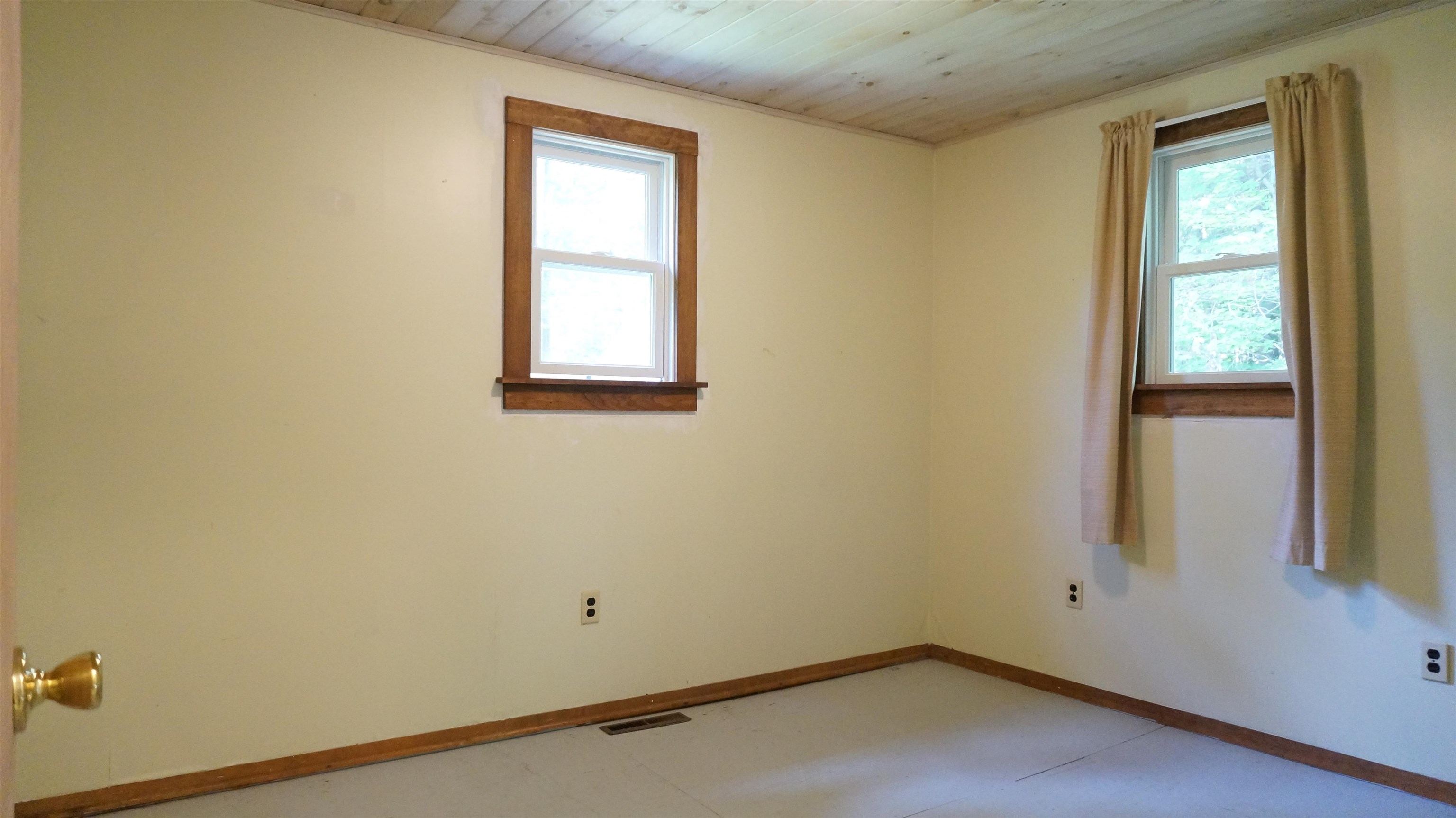 686 Hilltop Road Littleton, NH 03561 - Photo 23 of 36