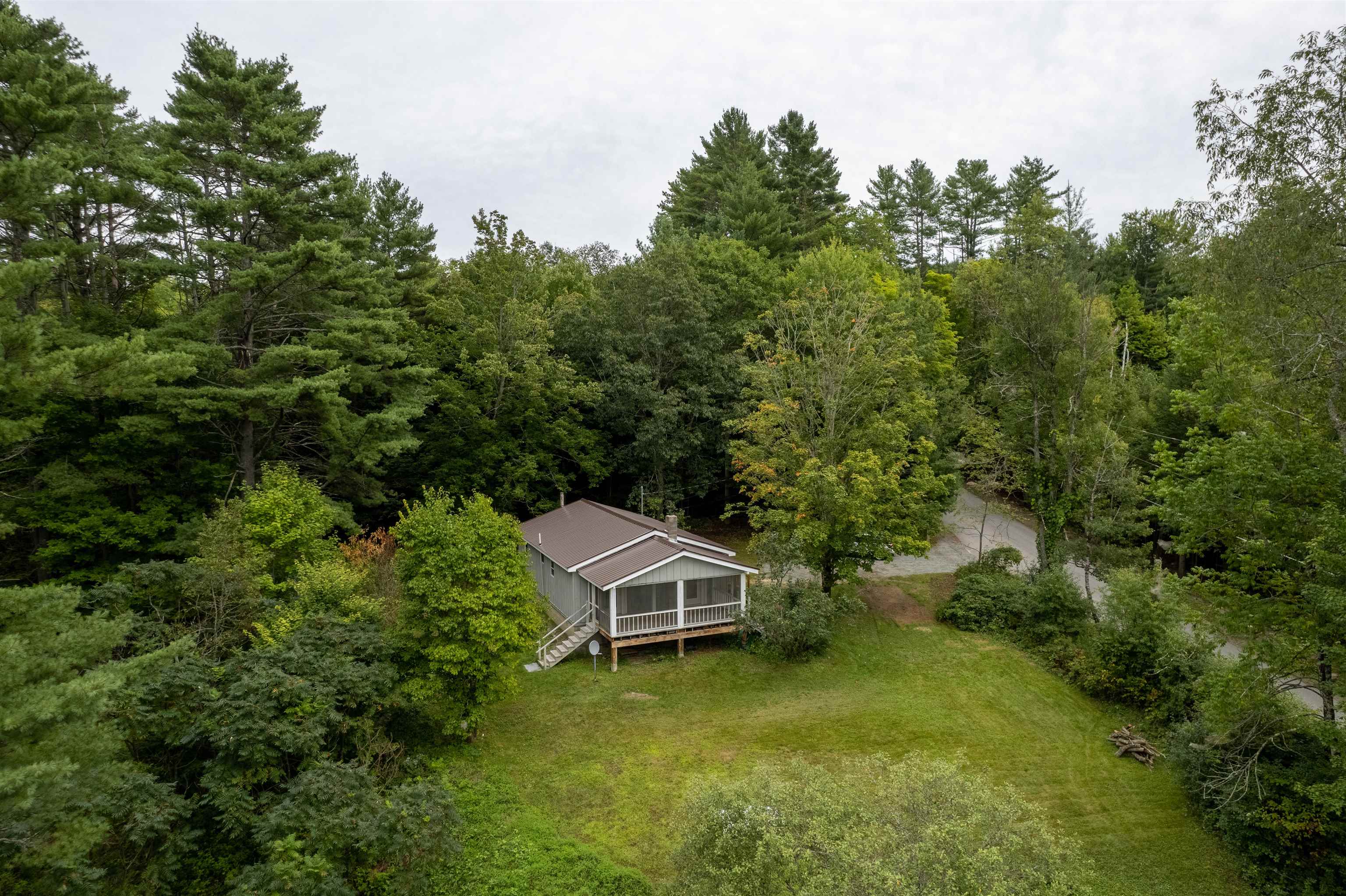 686 Hilltop Road Littleton, NH 03561 - Photo 7 of 36