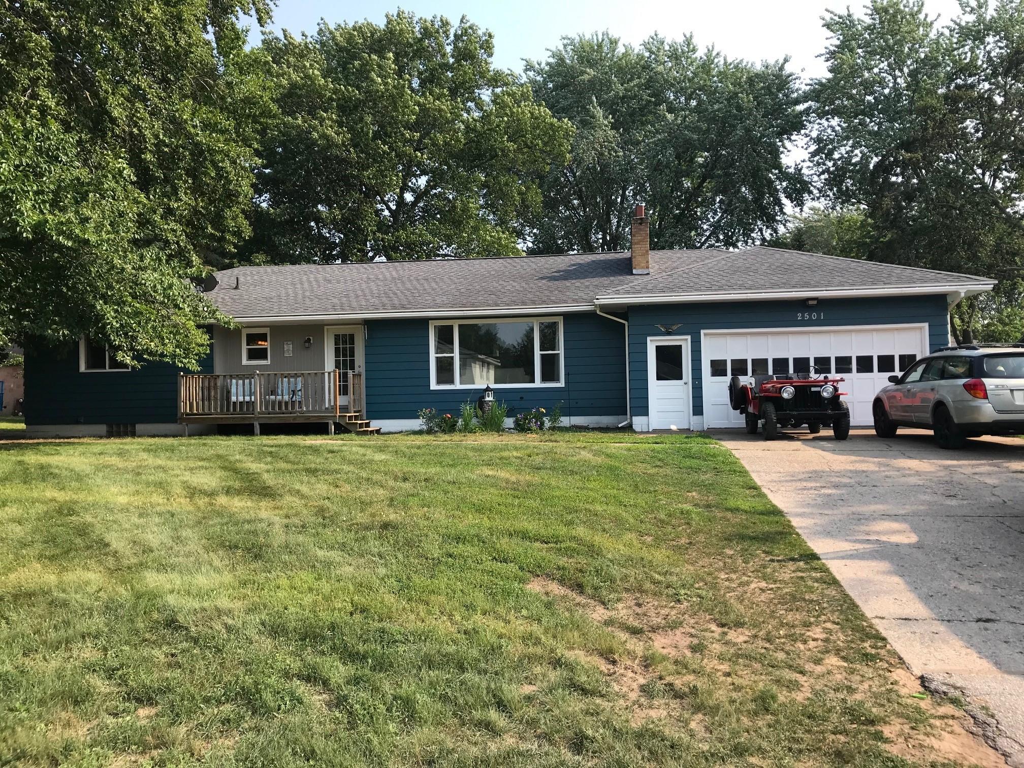 2501 Shettler Road Muskegon, MI 49444 - Photo 2 of 17 2