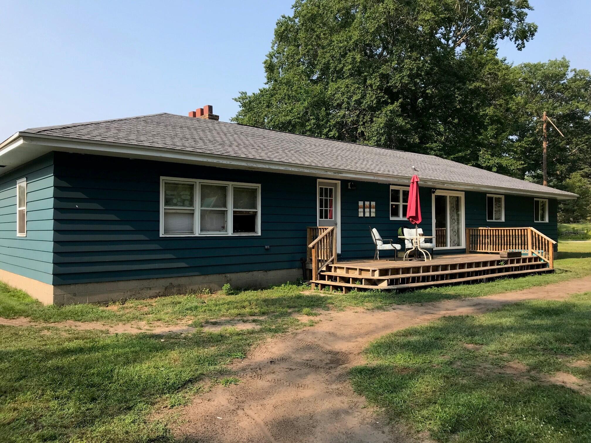 2501 Shettler Road Muskegon, MI 49444 - Photo 3 of 17 16
