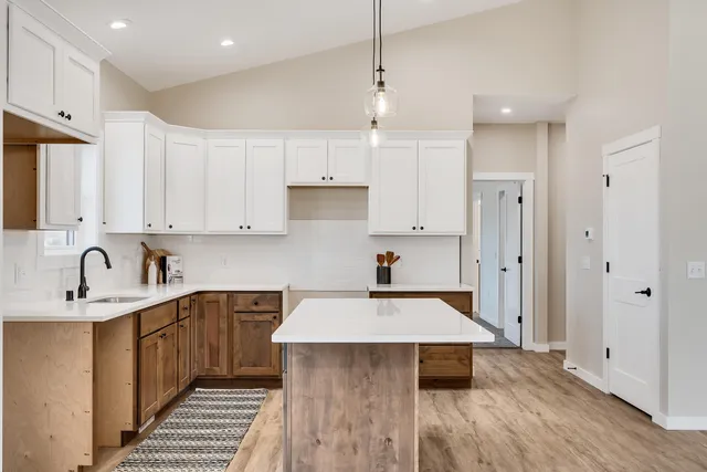 $489,900 | 935 Crockett Drive, Holmen, WI 54636