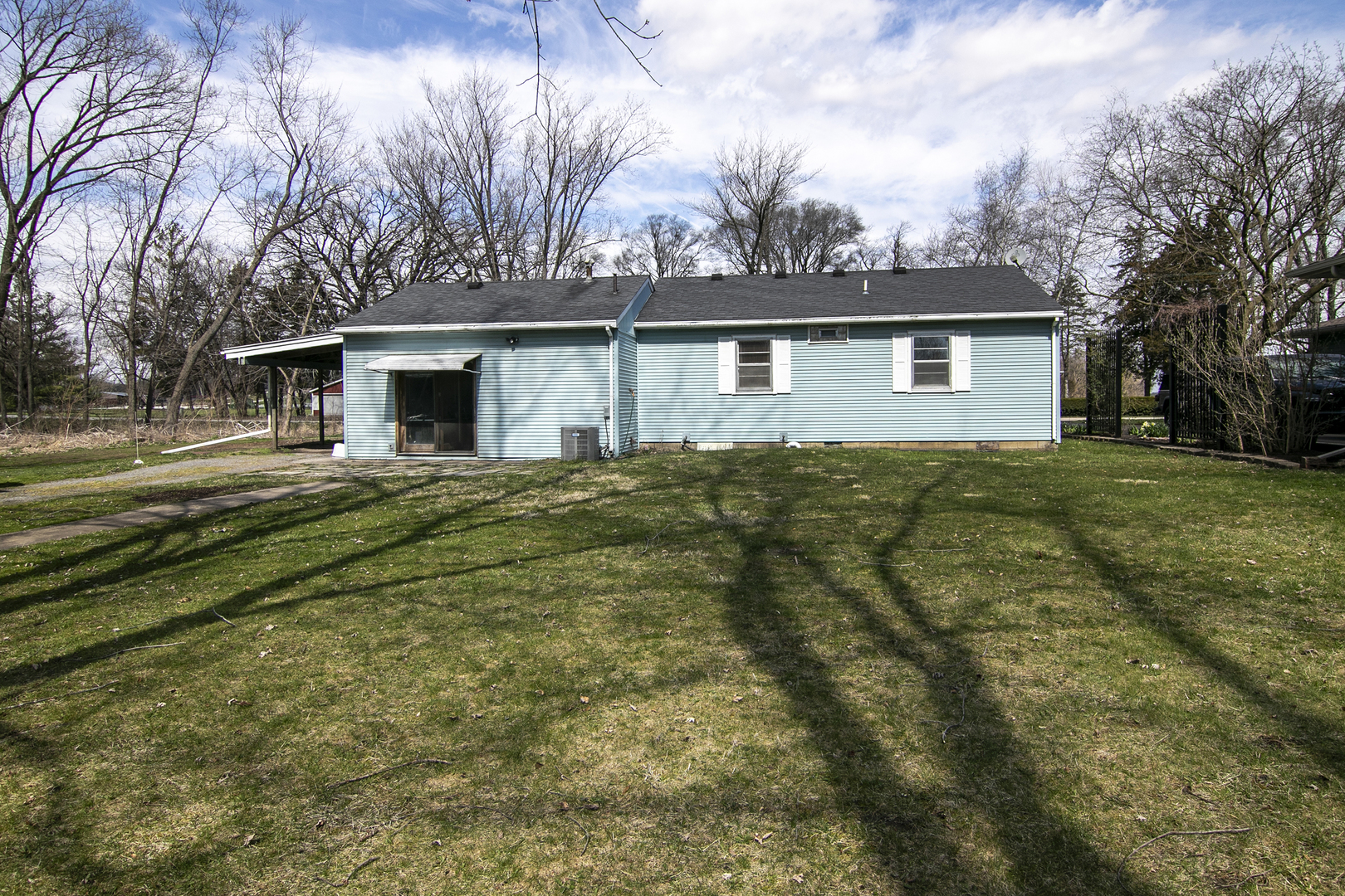 5748 West 1000N Road Kankakee, IL 60901 - Photo 14 of 16 Gallery Image 14