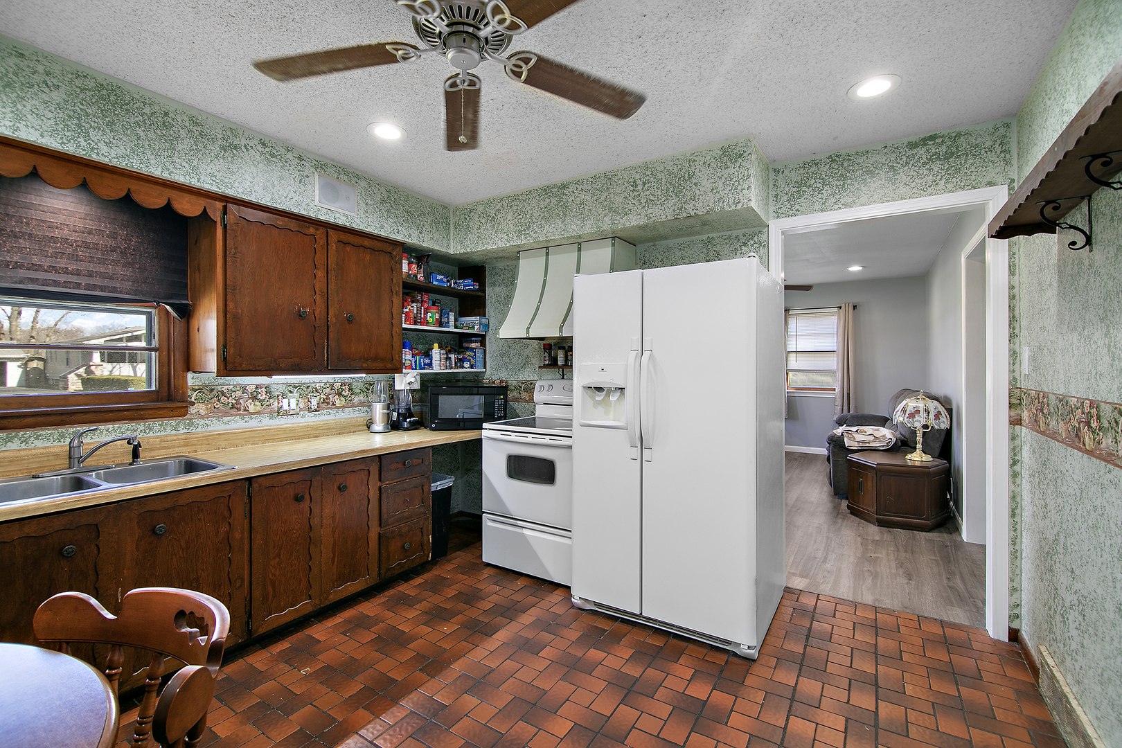 5748 West 1000N Road Kankakee, IL 60901 - Photo 4 of 16 Gallery Image 4