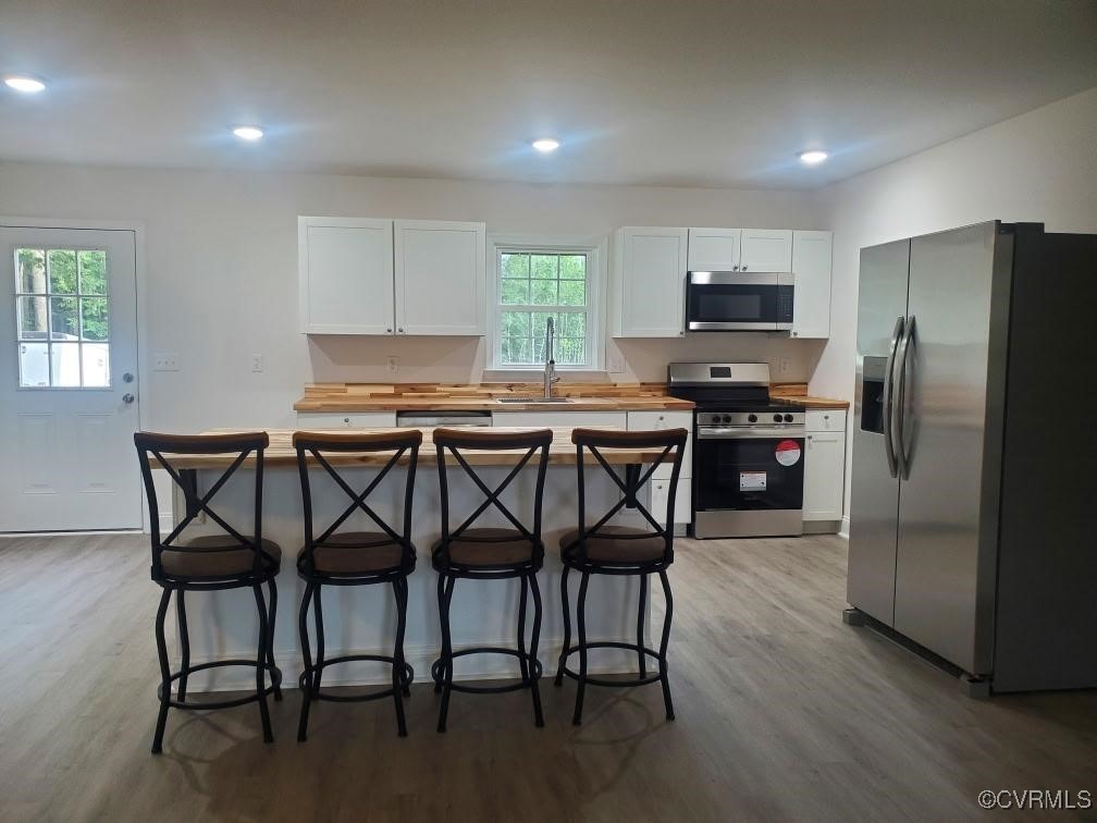 1684 Halls Store Road Mineral, VA 23117 - Photo 6 of 40 Kitchen with appliances with stainless steel finis