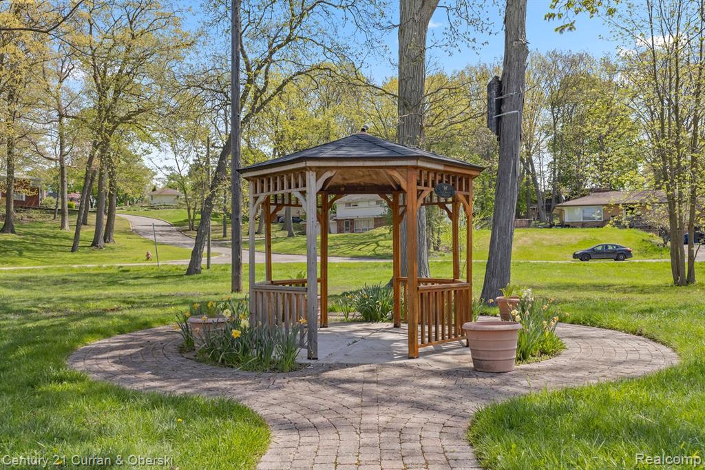 4400 Highfield Road Waterford, MI 48329 - Photo 52 of 54