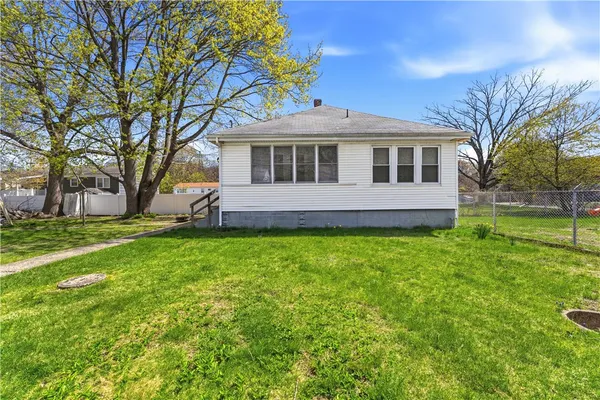 $369,900 | 9 Youlden Avenue, Cranston, RI 02910