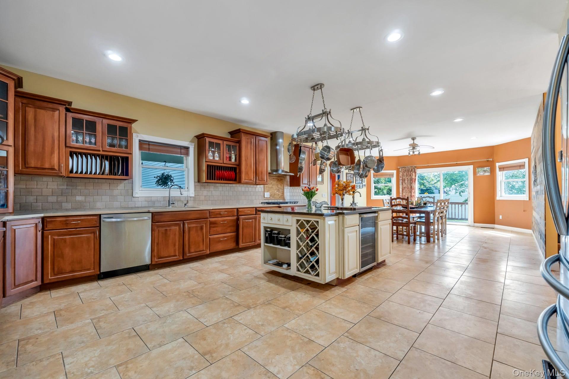 506 Moriches-Middle Island Road Manorville, NY 11949 - Photo 23 of 50