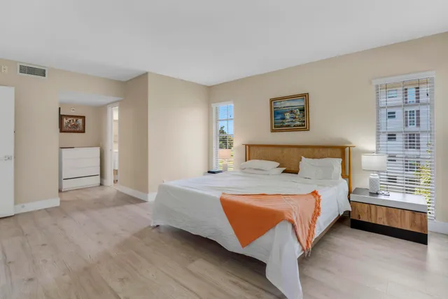 $2,600 | 2800 North Palm Aire Drive, Unit 401, Pompano Beach, FL 33069