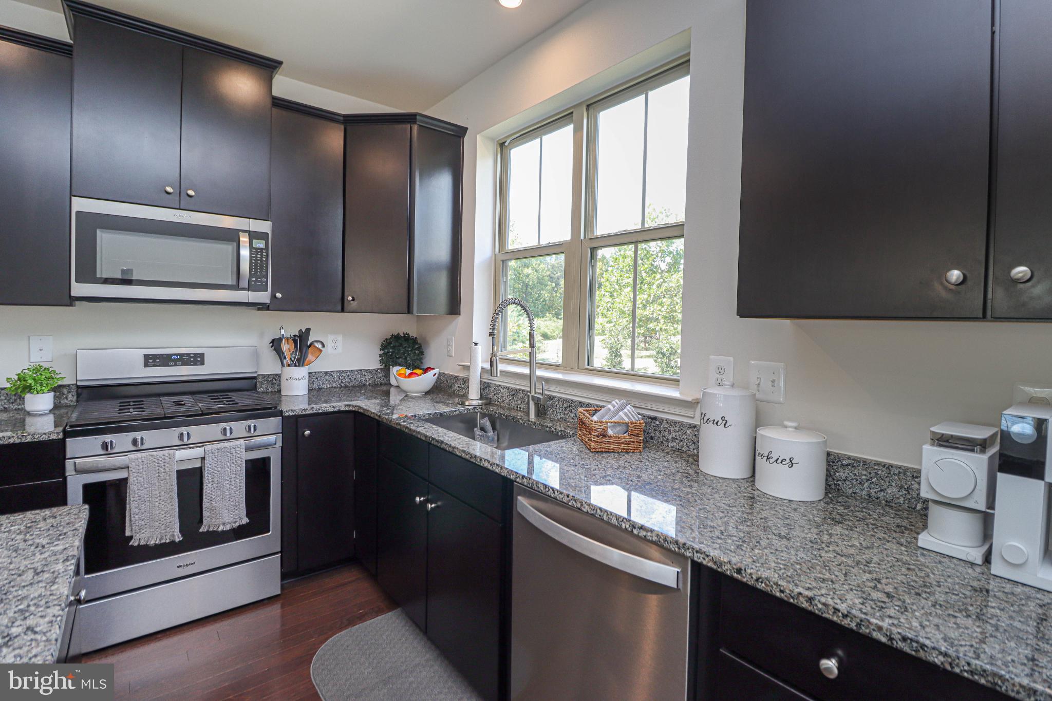 3042 Bretons Ridge Way Hanover, MD 21076 - Photo 4 of 33 Gallery Image 4