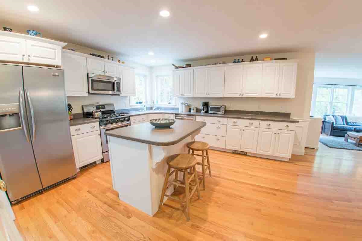 5 Hobart Hill Road Brookline, NH 03033 - Photo 4 of 36